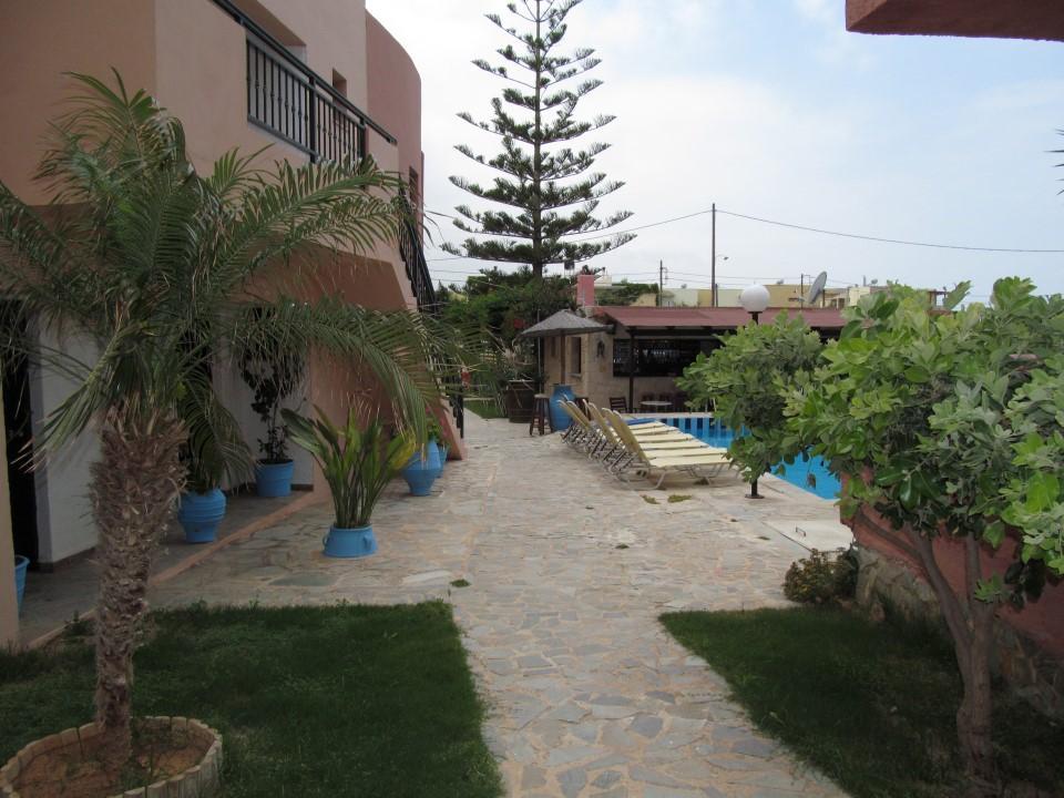 Kri Kri Village Goúrnes 外观 照片