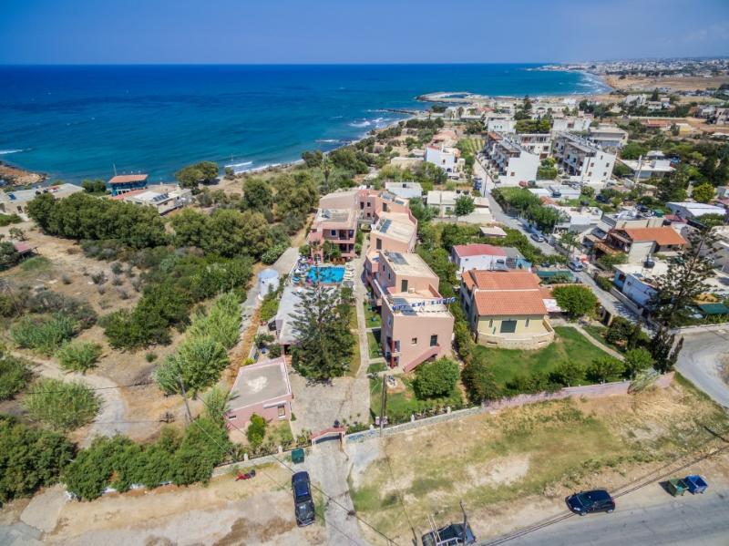 Kri Kri Village Goúrnes 外观 照片