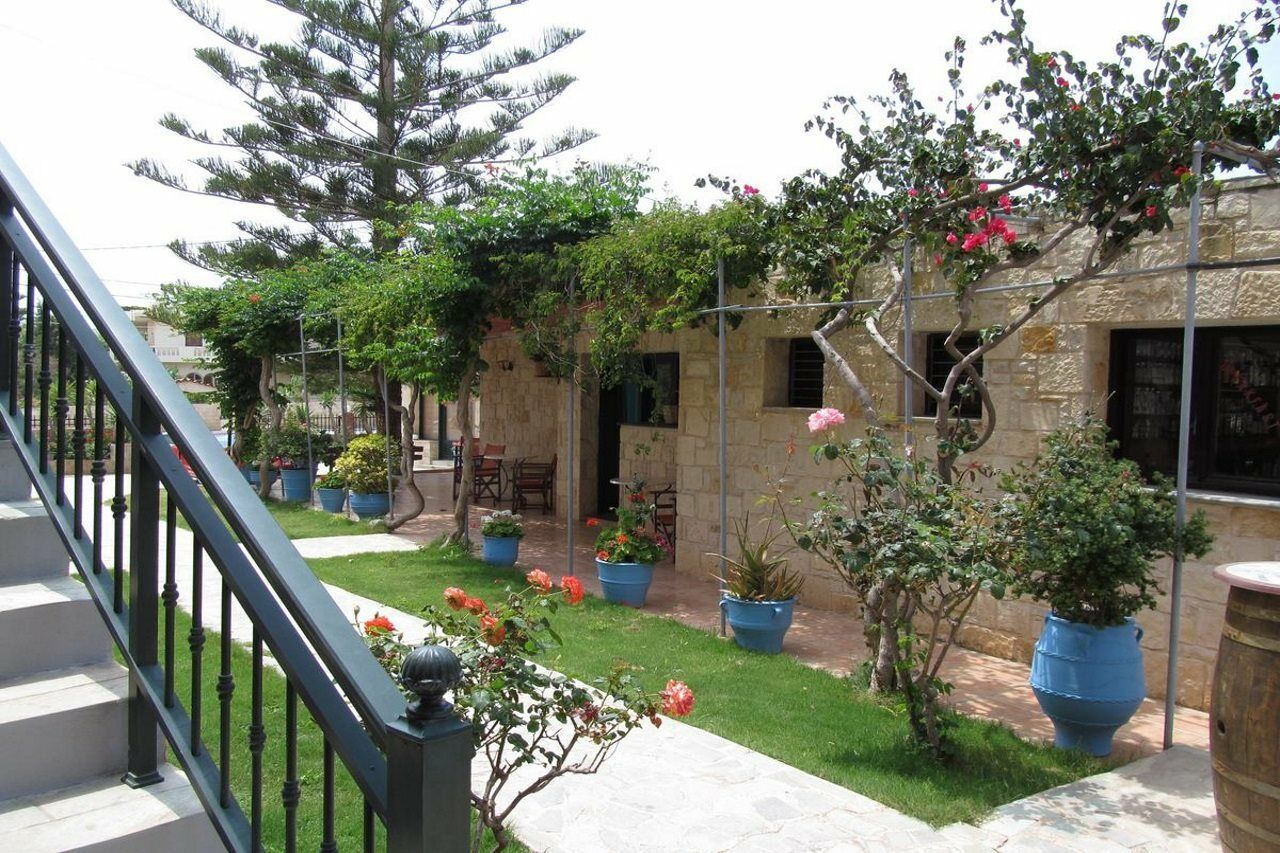 Kri Kri Village Goúrnes 外观 照片